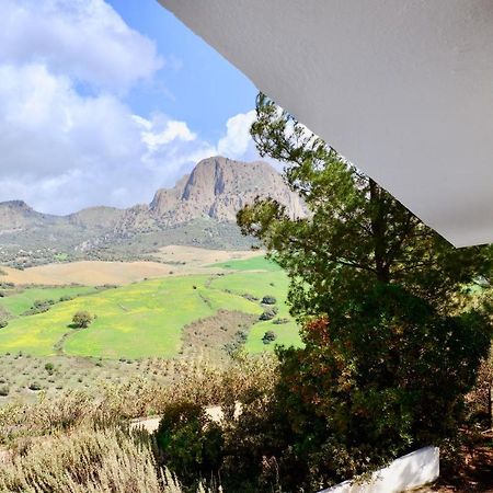 Cortijo Sylvestre Bed and Breakfast Ríogordo Eksteriør billede